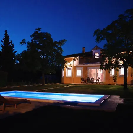 Millrose House Villa *