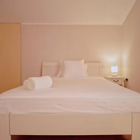 Millrose House Villa *